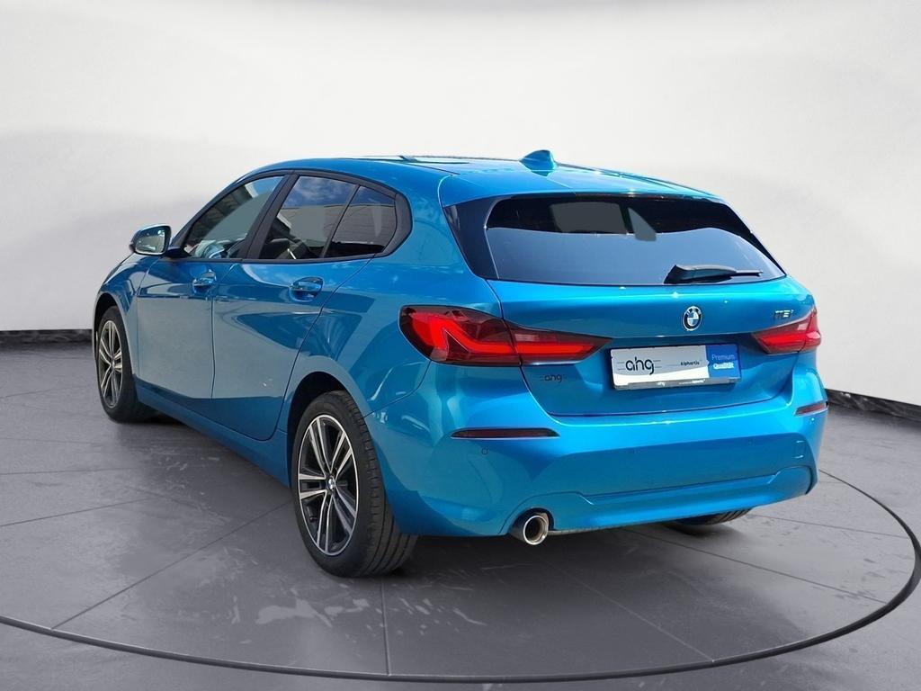 BMW 118 2022 г. Синий, пробег 43289 км