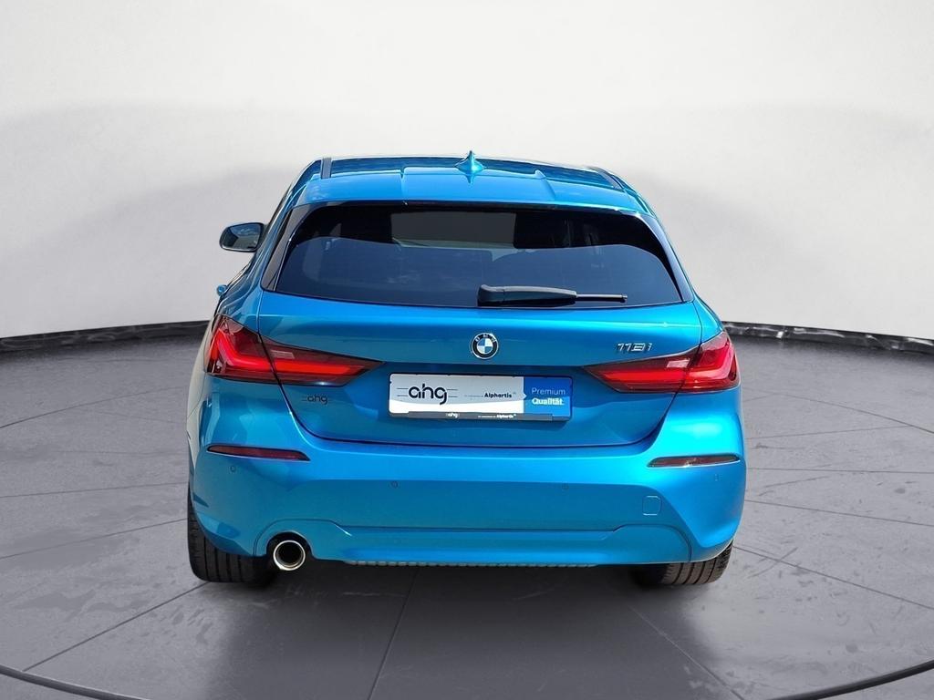 BMW 118 2022 г. Синий, пробег 43289 км
