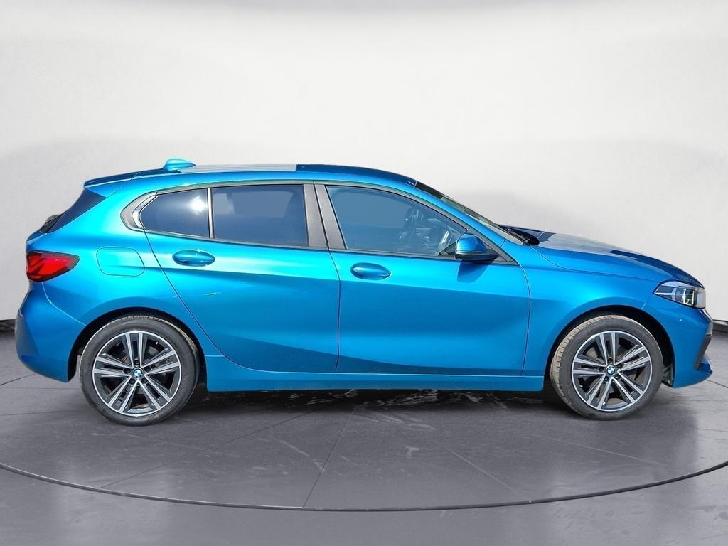 BMW 118 2022 г. Синий, пробег 43289 км