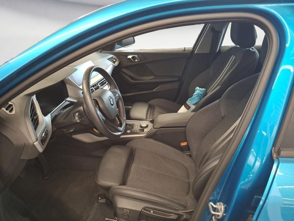BMW 118 2022 г. Синий, пробег 43289 км
