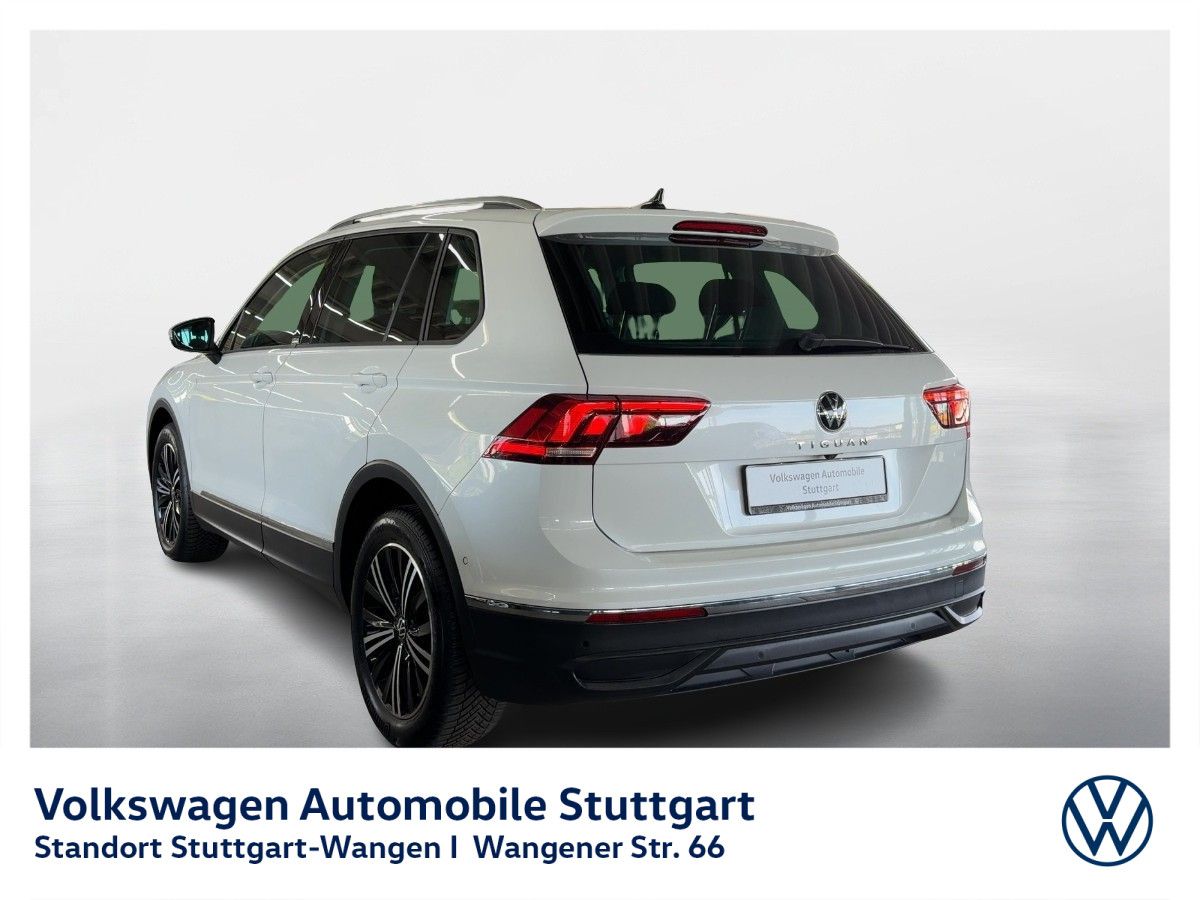 Volkswagen Tiguan 2022 г. Белый, пробег 39836 км