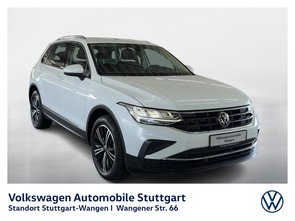 Volkswagen Tiguan 2022 г. Белый, пробег 39836 км