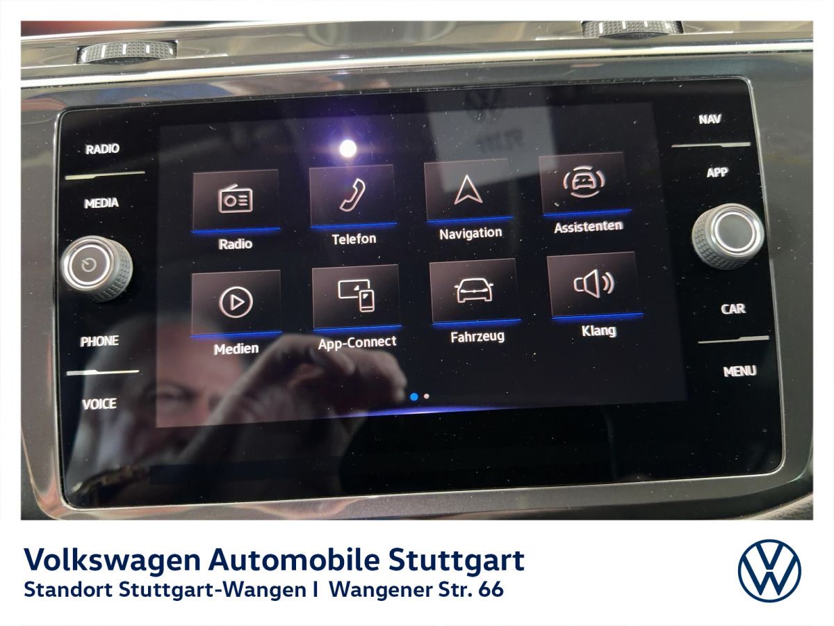 Volkswagen Tiguan 2022 г. Белый, пробег 39836 км
