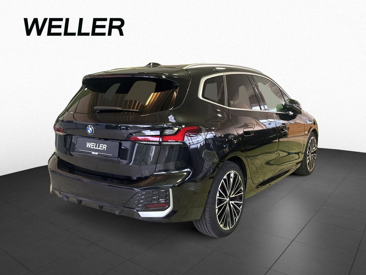 BMW 223 ACTIVE TOURER 2023 г. Чёрный, пробег 24980 км