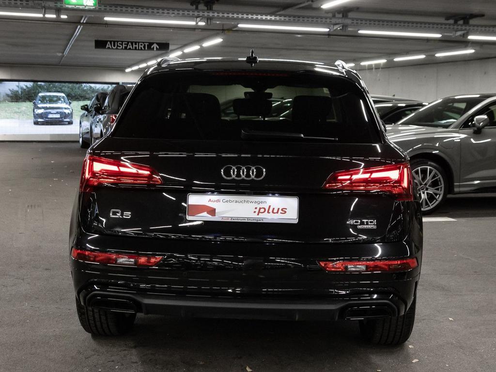 Audi Q5 2023 г. Чёрный, пробег 43057 км