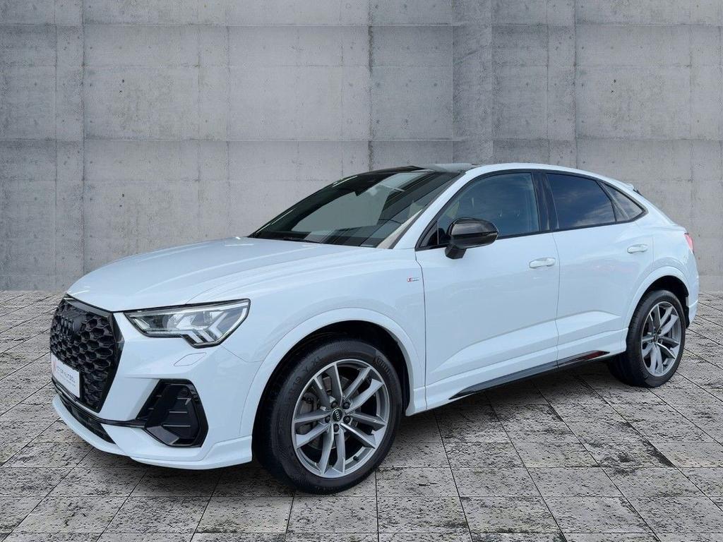 Audi Q3 2023 г. Белый, пробег 45974 км