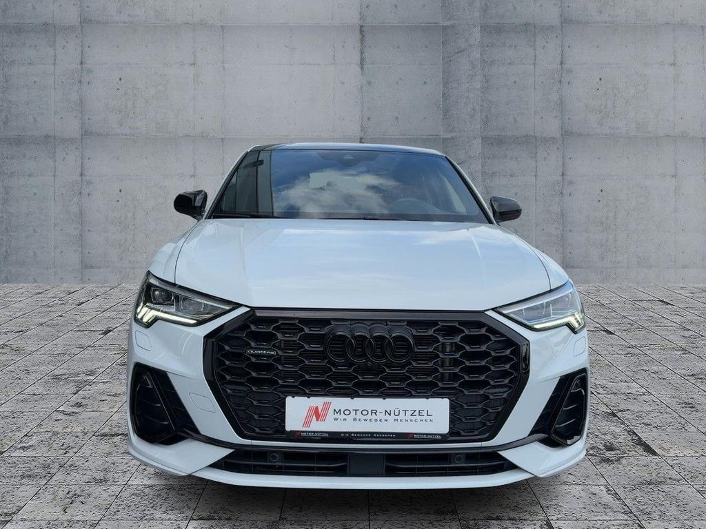 Audi Q3 2023 г. Белый, пробег 45974 км
