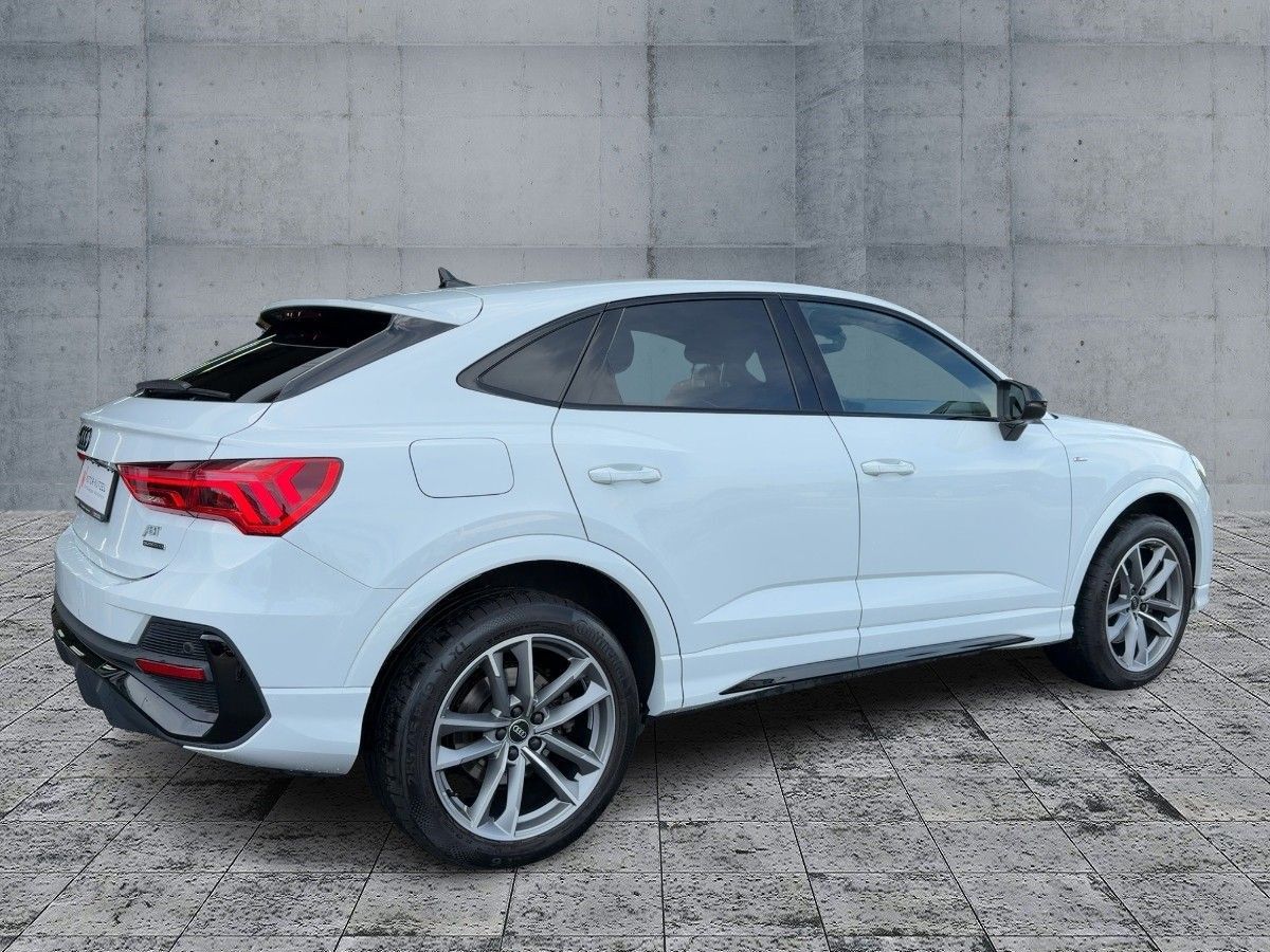Audi Q3 2023 г. Белый, пробег 45974 км