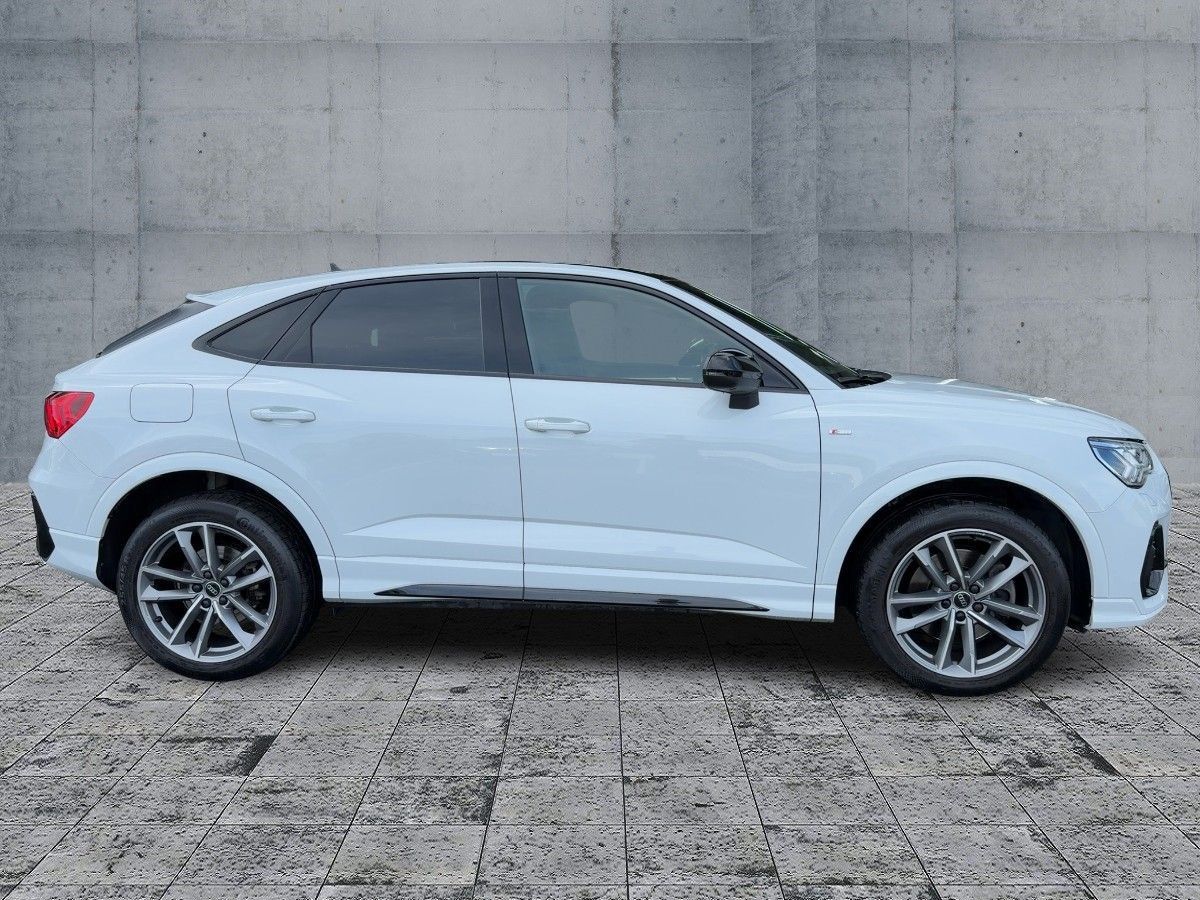 Audi Q3 2023 г. Белый, пробег 45974 км
