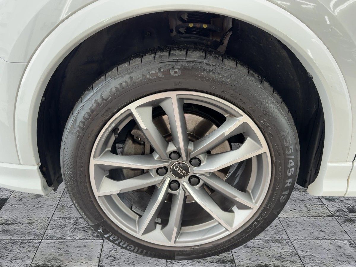 Audi Q3 2023 г. Белый, пробег 45974 км