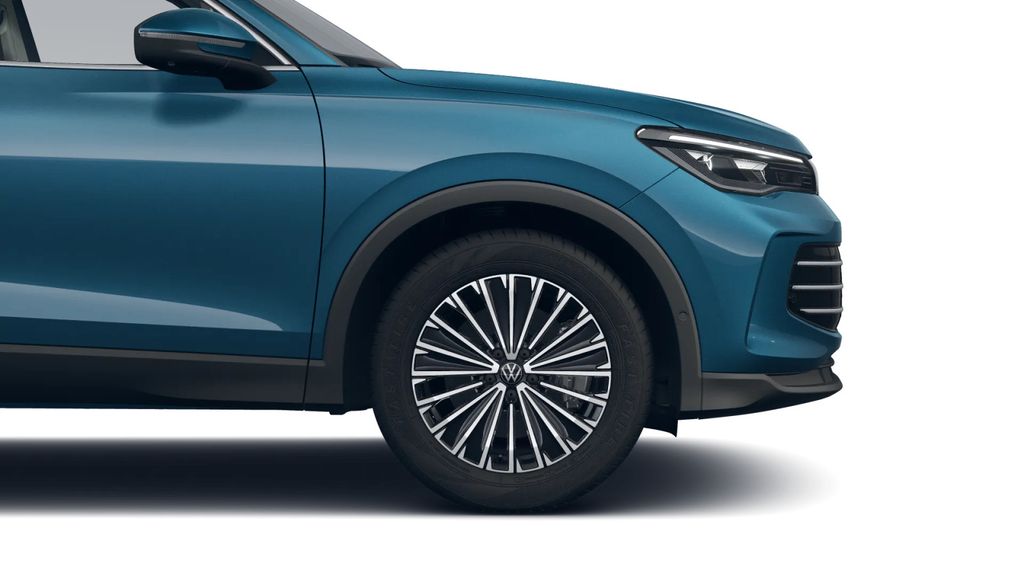 Volkswagen Tiguan 2025 г. Синий, пробег 22715 км