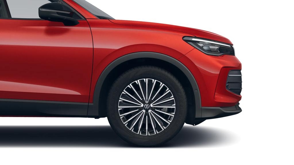Volkswagen Tiguan 2025 г. Красный, пробег 24807 км
