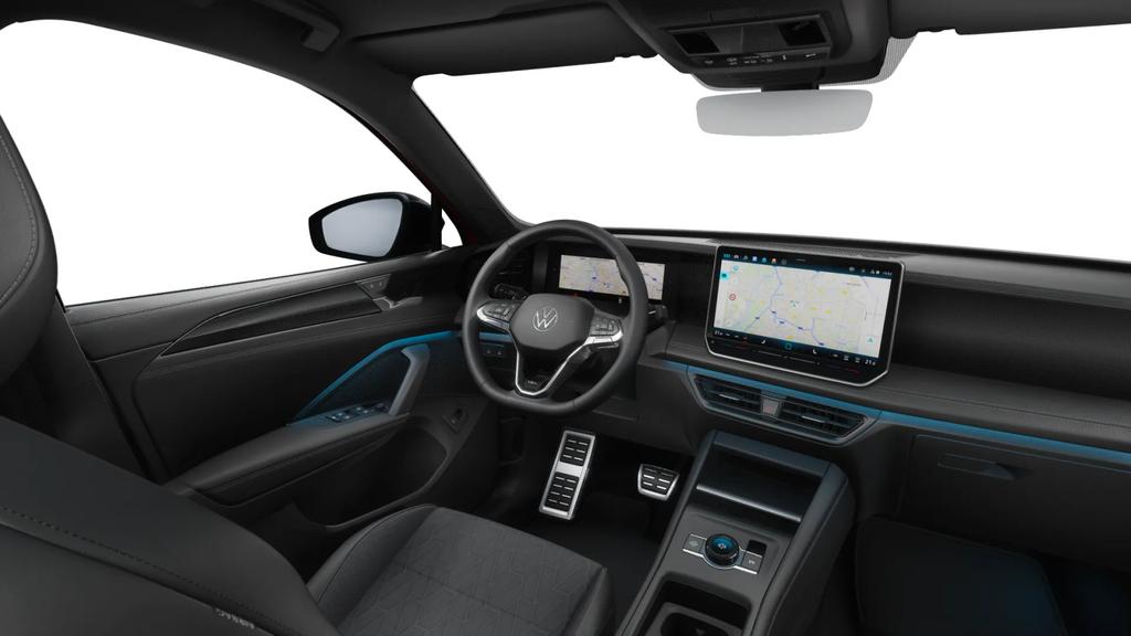 Volkswagen Tiguan 2025 г. Красный, пробег 22183 км