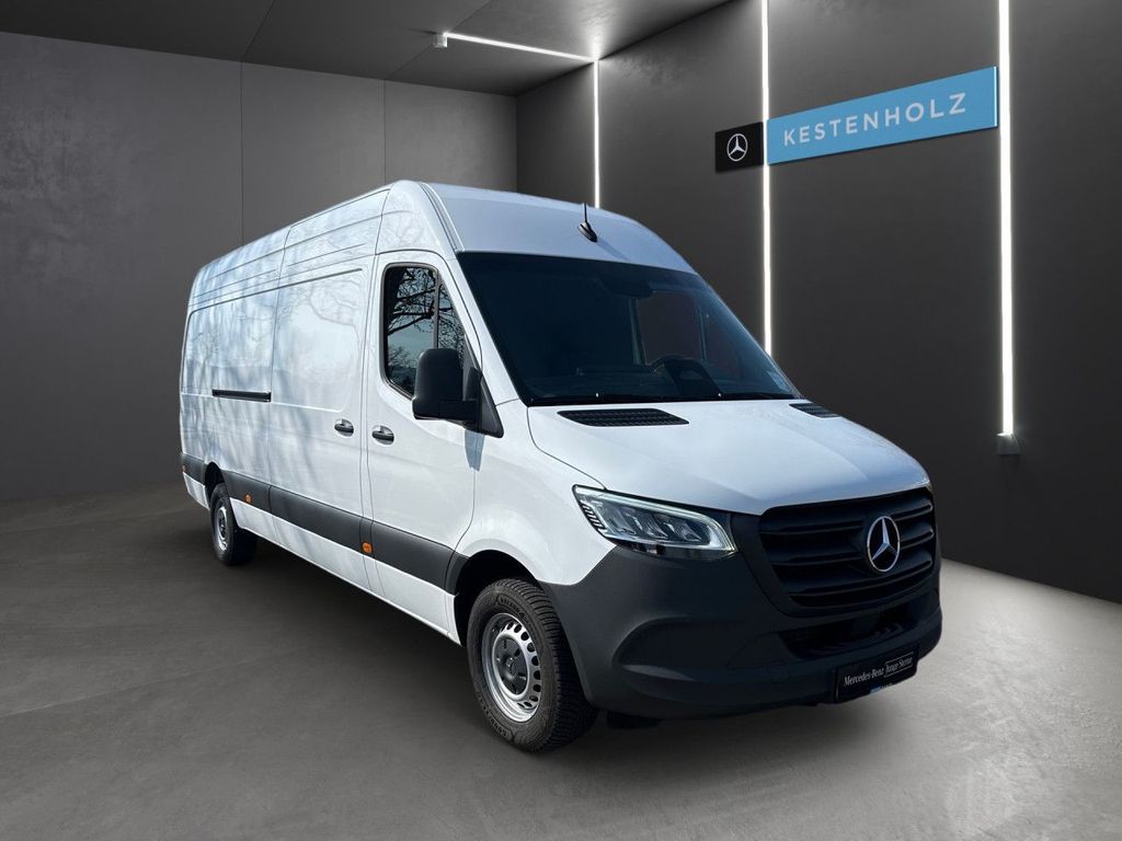 Mercedes-Benz SPRINTER 2024 г. Белый, пробег 3018 км