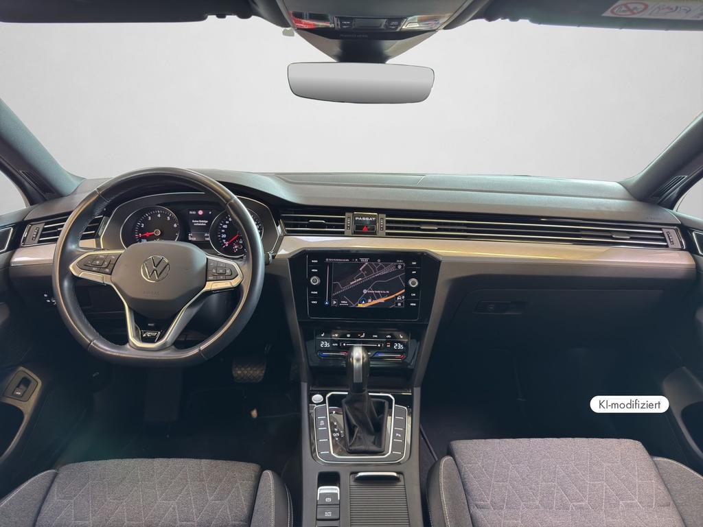 Volkswagen PASSAT VARIANT 2023 г. Серый, пробег 46526 км