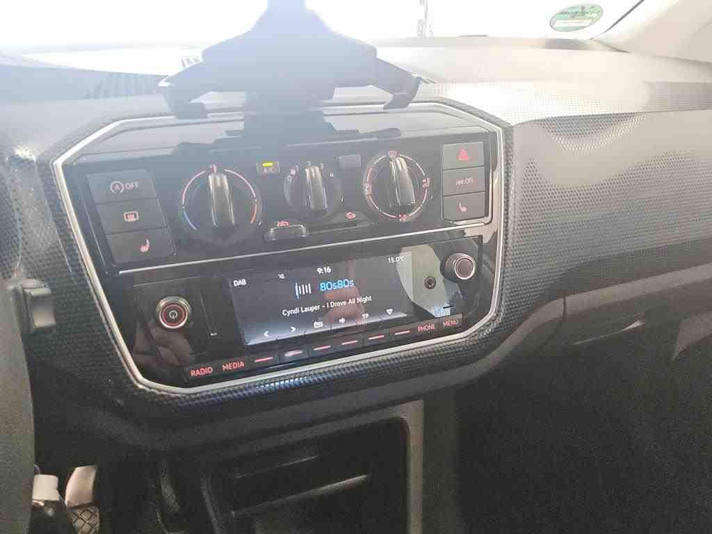 Volkswagen up! 2022 г. Белый, пробег 41895 км