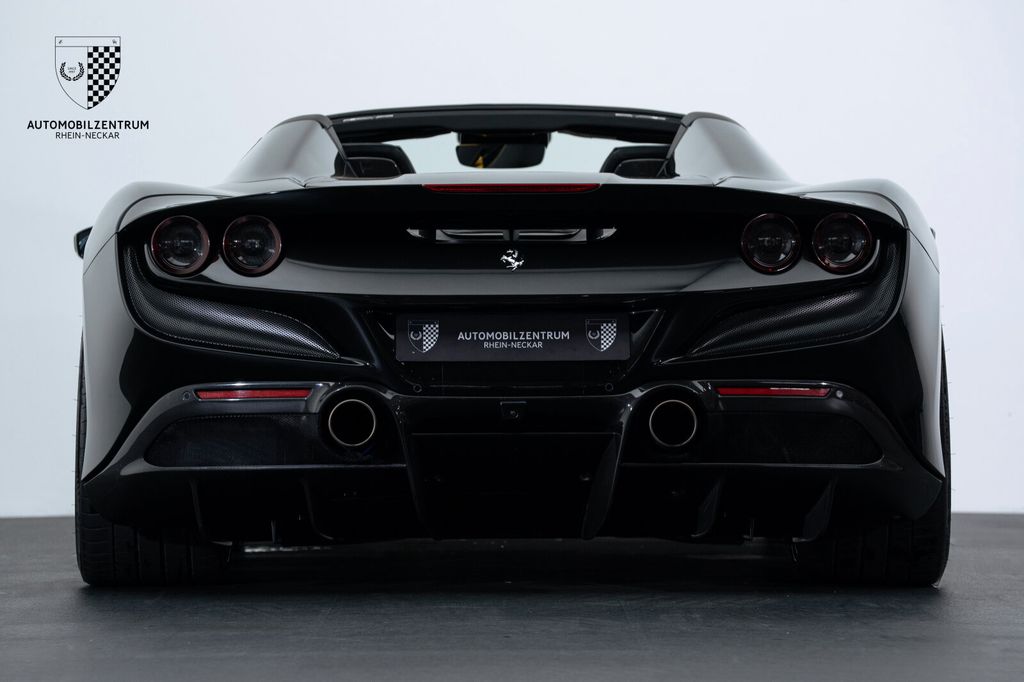 Ferrari F8 2021 г. Чёрный, пробег 16047 км