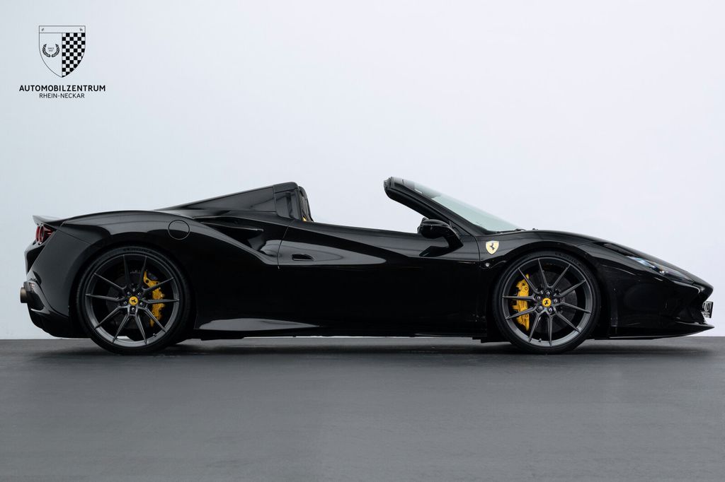 Ferrari F8 2021 г. Чёрный, пробег 16047 км