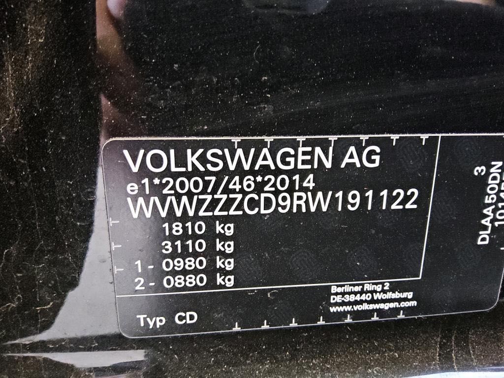 Volkswagen Golf 2024 г. Чёрный, пробег 17484 км