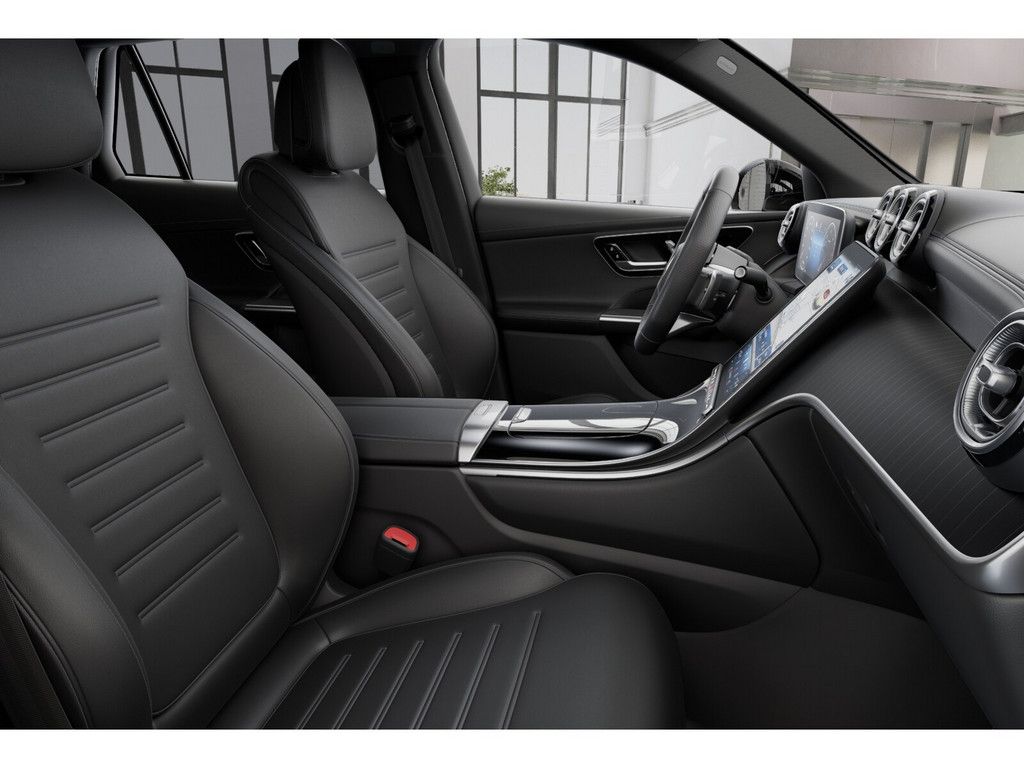 Mercedes-Benz GLC 300 2025 г. Белый, пробег 19987 км