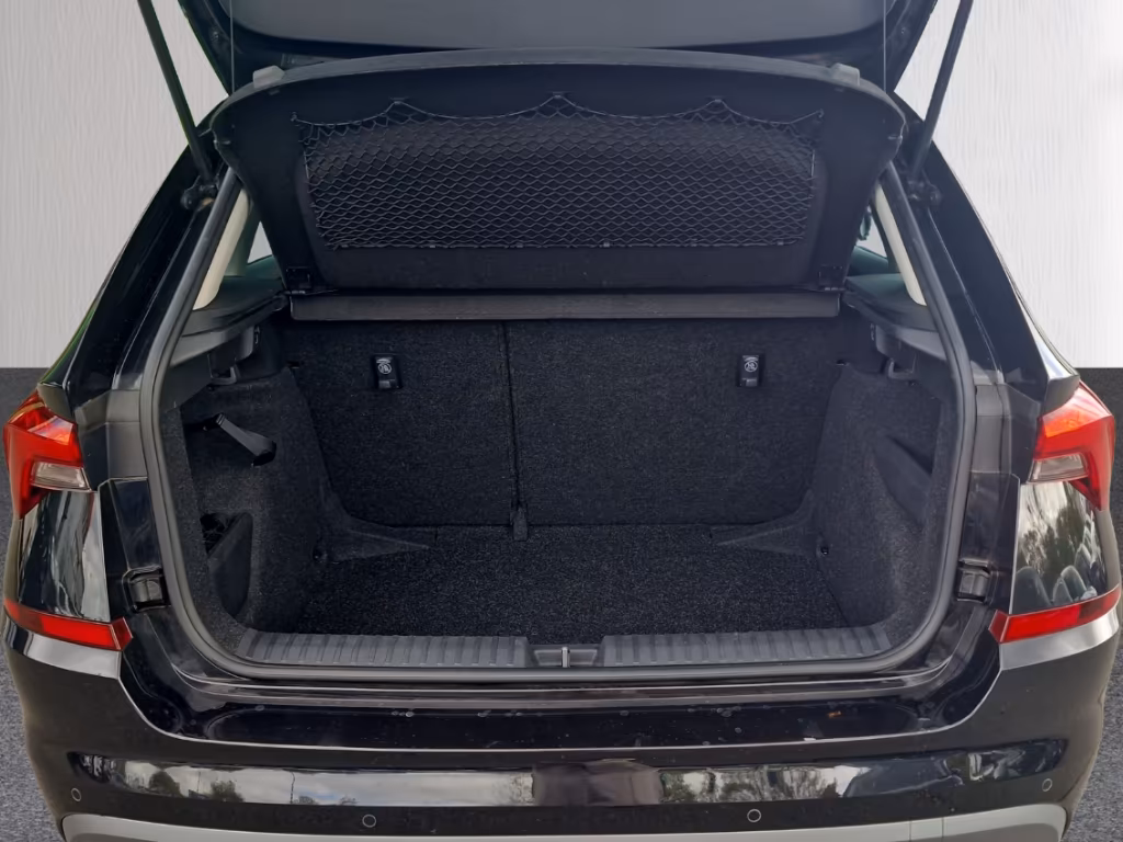 Skoda Kamiq 2023 г. Чёрный, пробег 49540 км