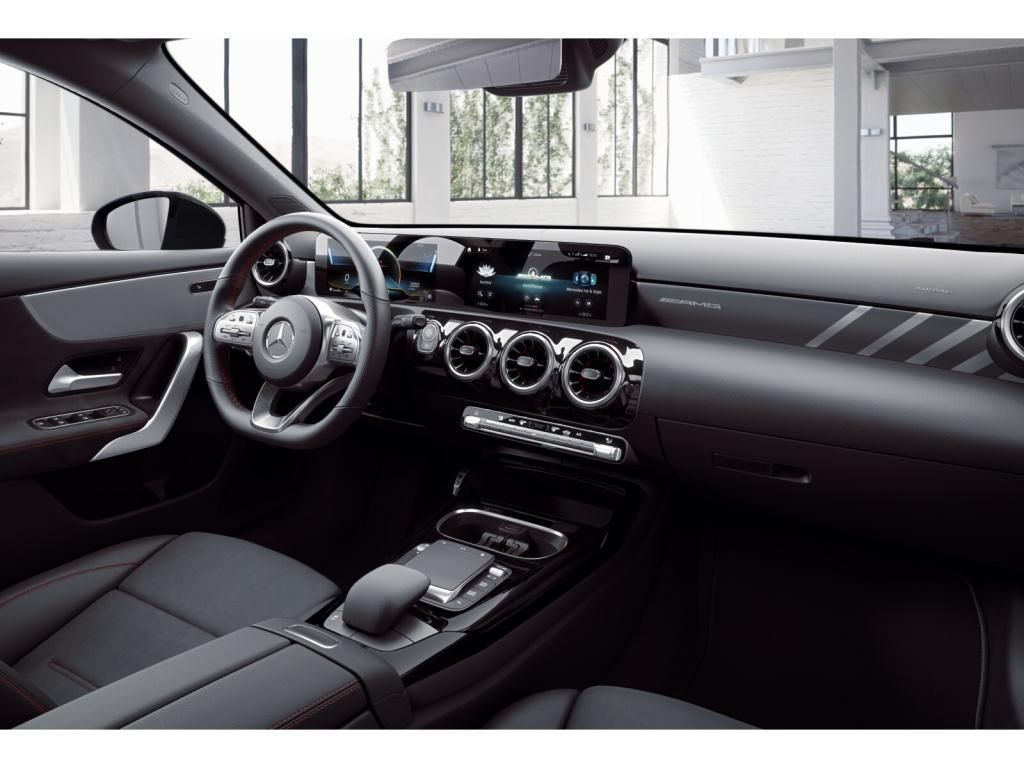Mercedes-Benz A 35 AMG 2022 г. Синий, пробег 40630 км