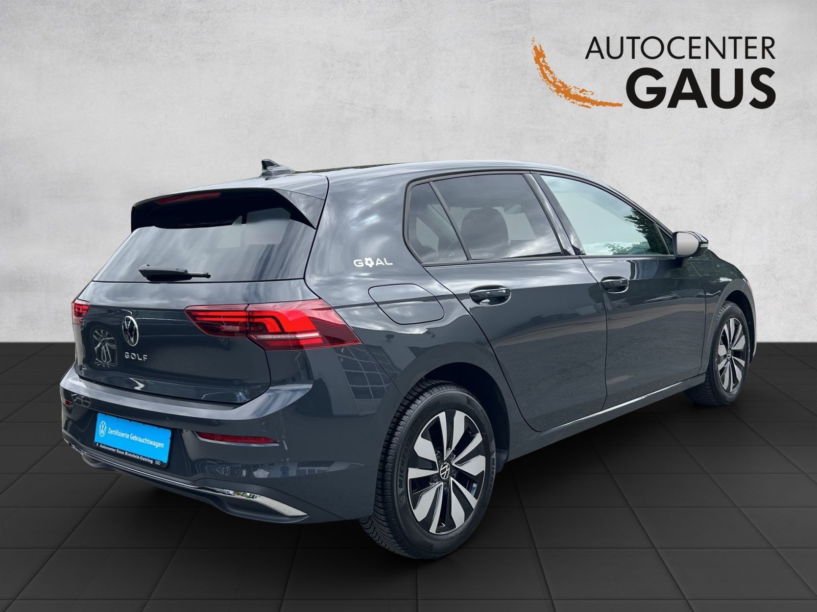 Volkswagen Golf 2025 г. Серый, пробег 6537 км
