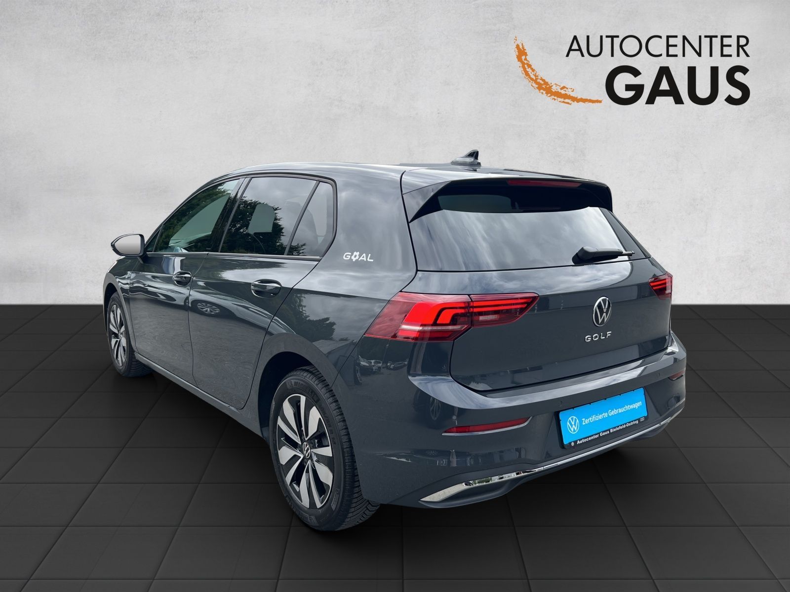 Volkswagen Golf 2025 г. Серый, пробег 6537 км