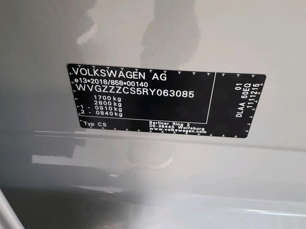 Volkswagen Taigo 2024 г. Серый, пробег 49820 км