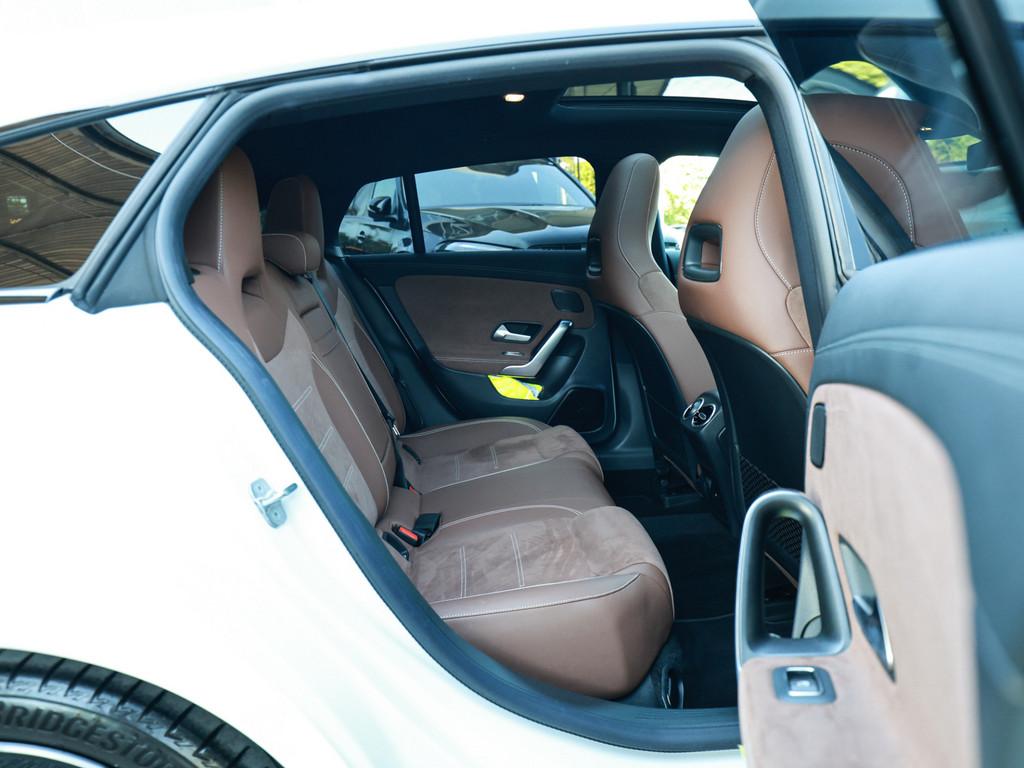 Mercedes-Benz CLA 180 SHOOTING BRAKE 2024 г. Белый, пробег 55507 км