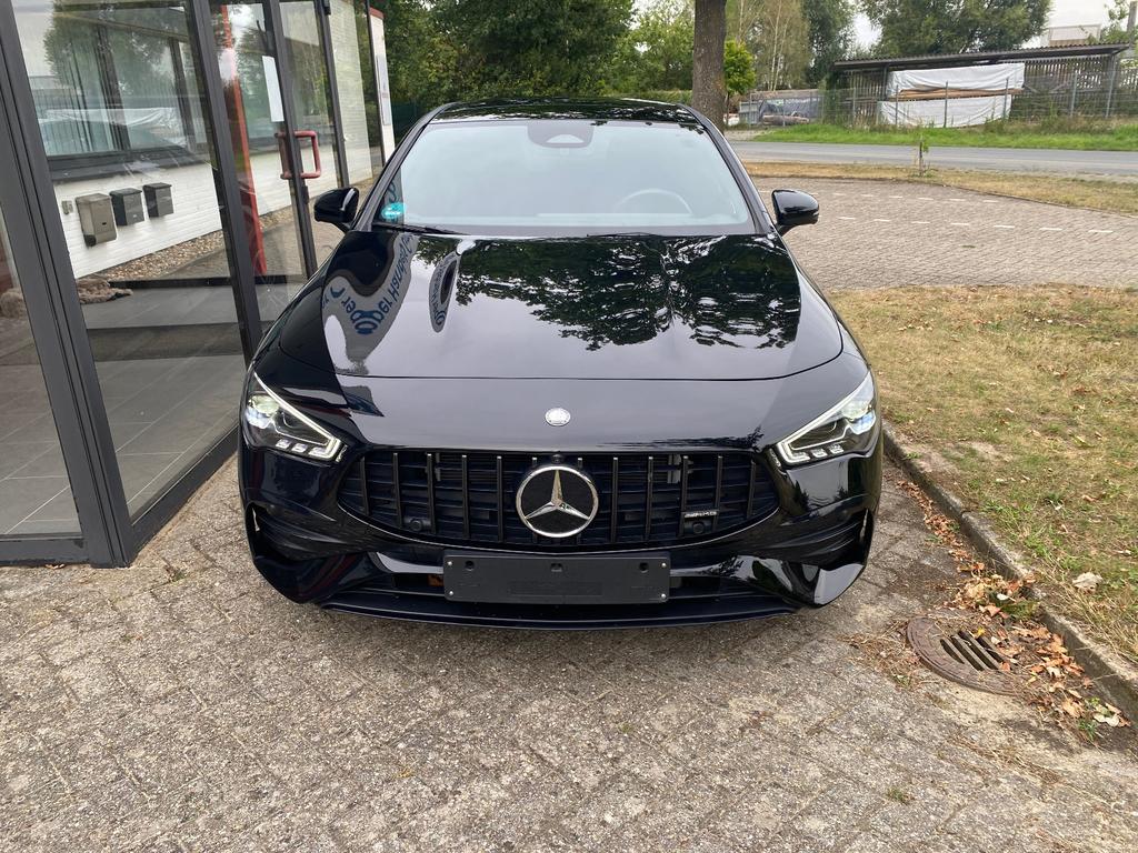Mercedes-Benz CLA 35 AMG 2024 г. Чёрный, пробег 27800 км