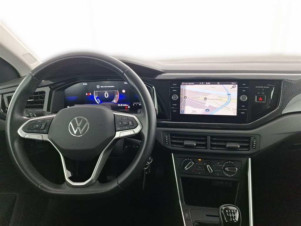 Volkswagen Polo 2023 г. Серебристый, пробег 19696 км