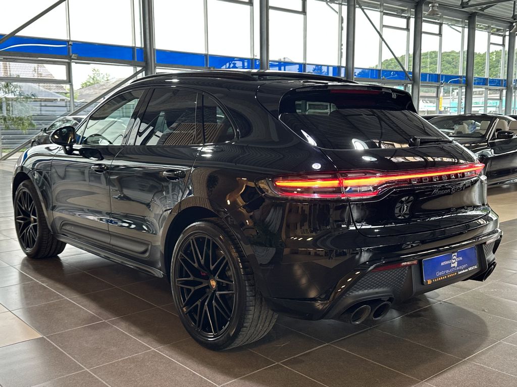 Porsche Macan 2022 г. Чёрный, пробег 28816 км