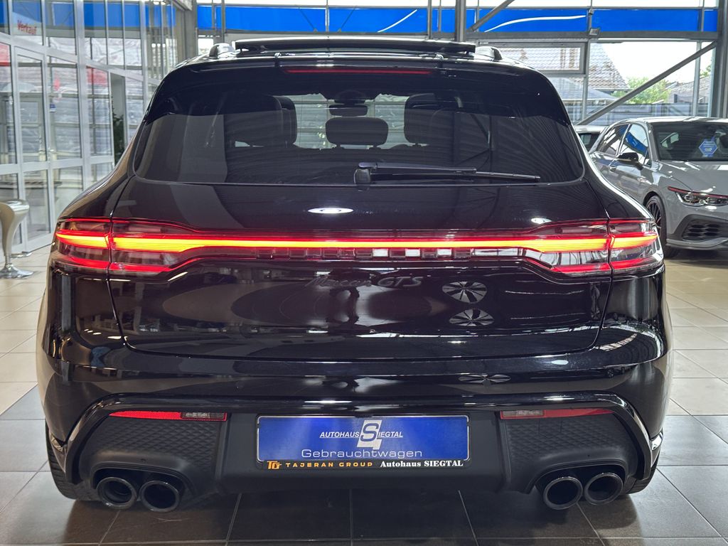 Porsche Macan 2022 г. Чёрный, пробег 28816 км