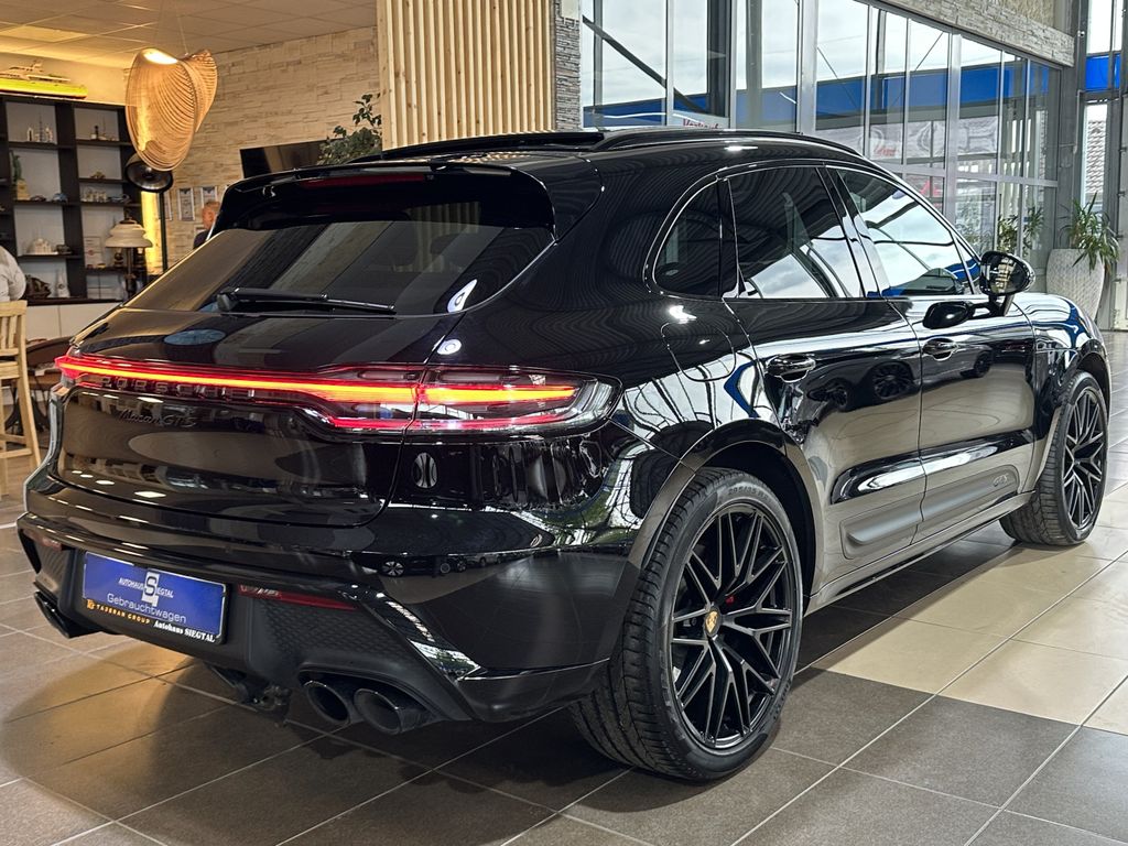 Porsche Macan 2022 г. Чёрный, пробег 28816 км