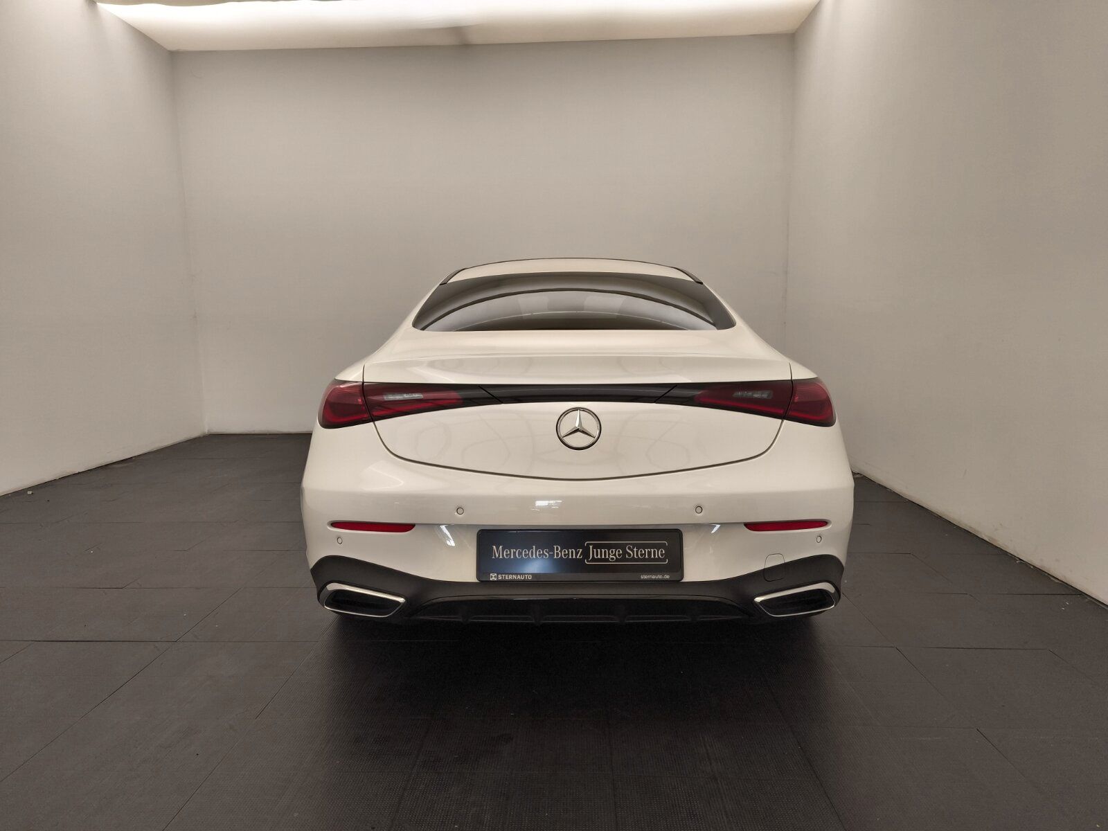 Mercedes-Benz CLE 450 2024 г. Белый, пробег 8417 км