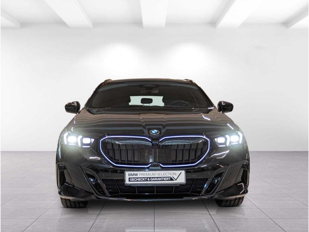 BMW 540 2025 г. Чёрный, пробег 24600 км