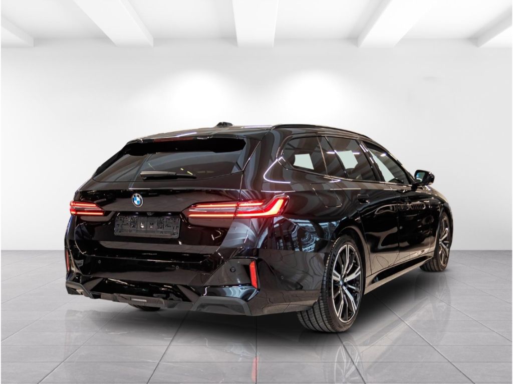 BMW 540 2025 г. Чёрный, пробег 24600 км