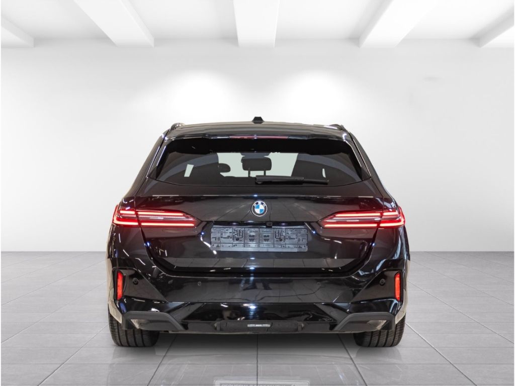 BMW 540 2025 г. Чёрный, пробег 24600 км
