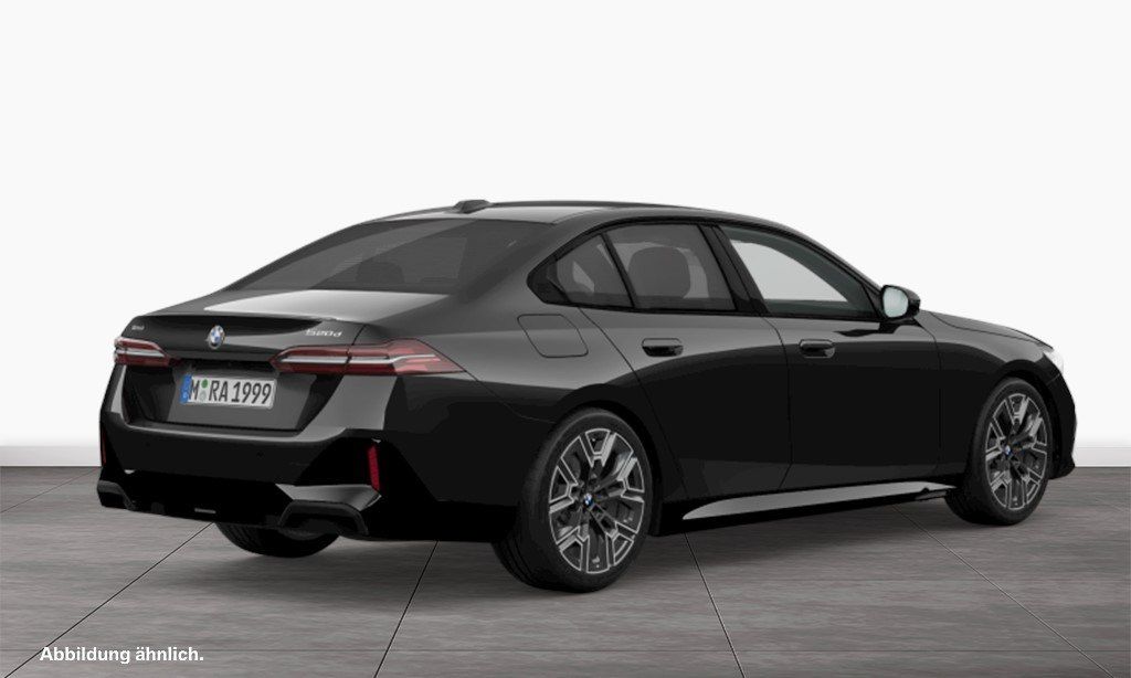 BMW 520 2025 г. Чёрный, пробег 13021 км