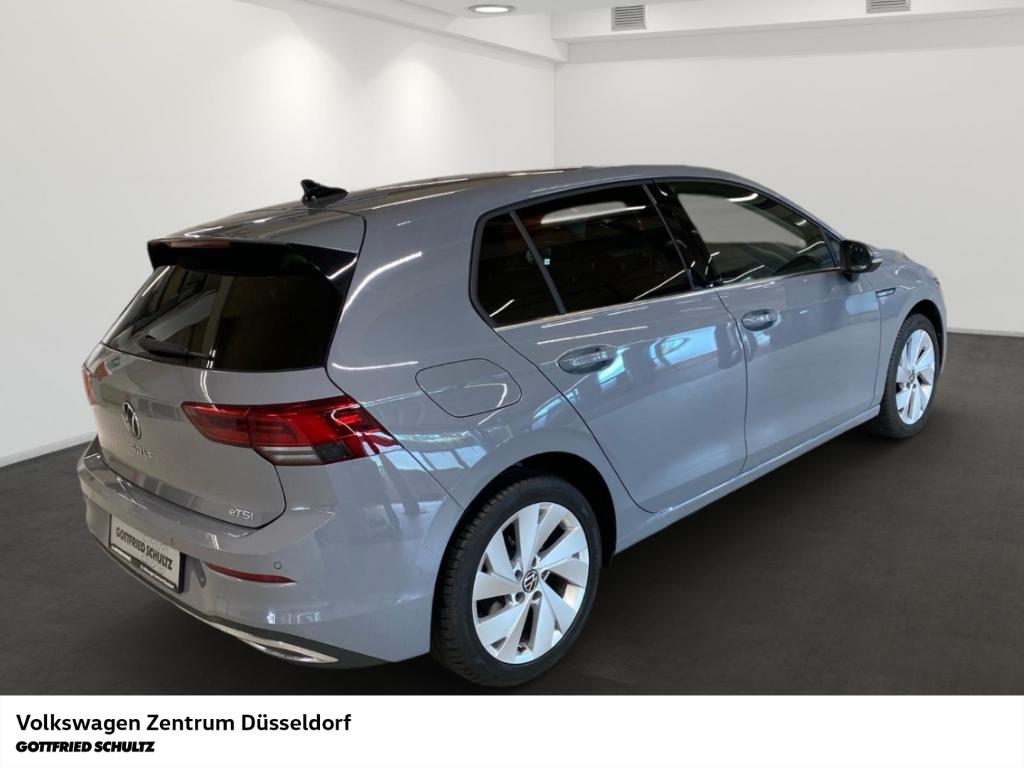 Volkswagen Golf 2024 г. Серый, пробег 25854 км