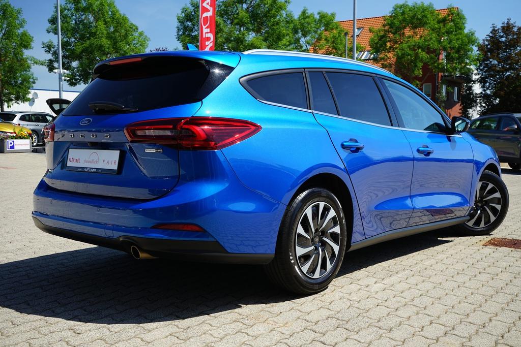 Ford Focus 2023 г. Синий, пробег 48886 км