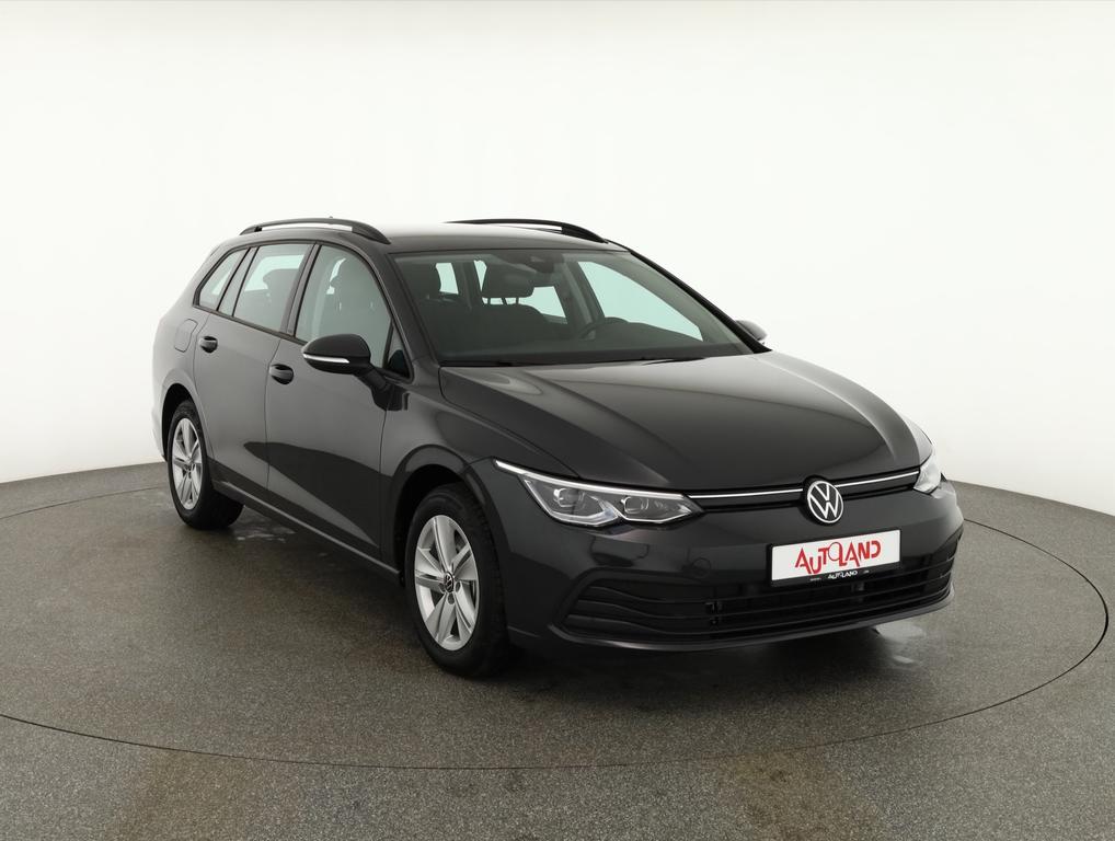 Volkswagen Golf 2024 г. Серый, пробег 24630 км
