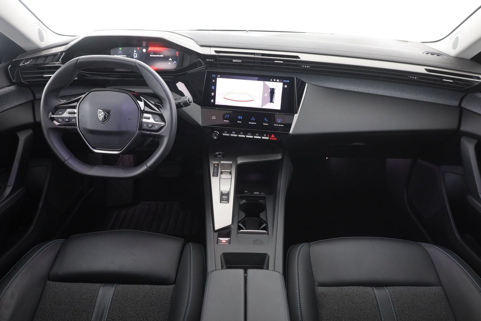 Peugeot 308 2024 г. Серый, пробег 42977 км