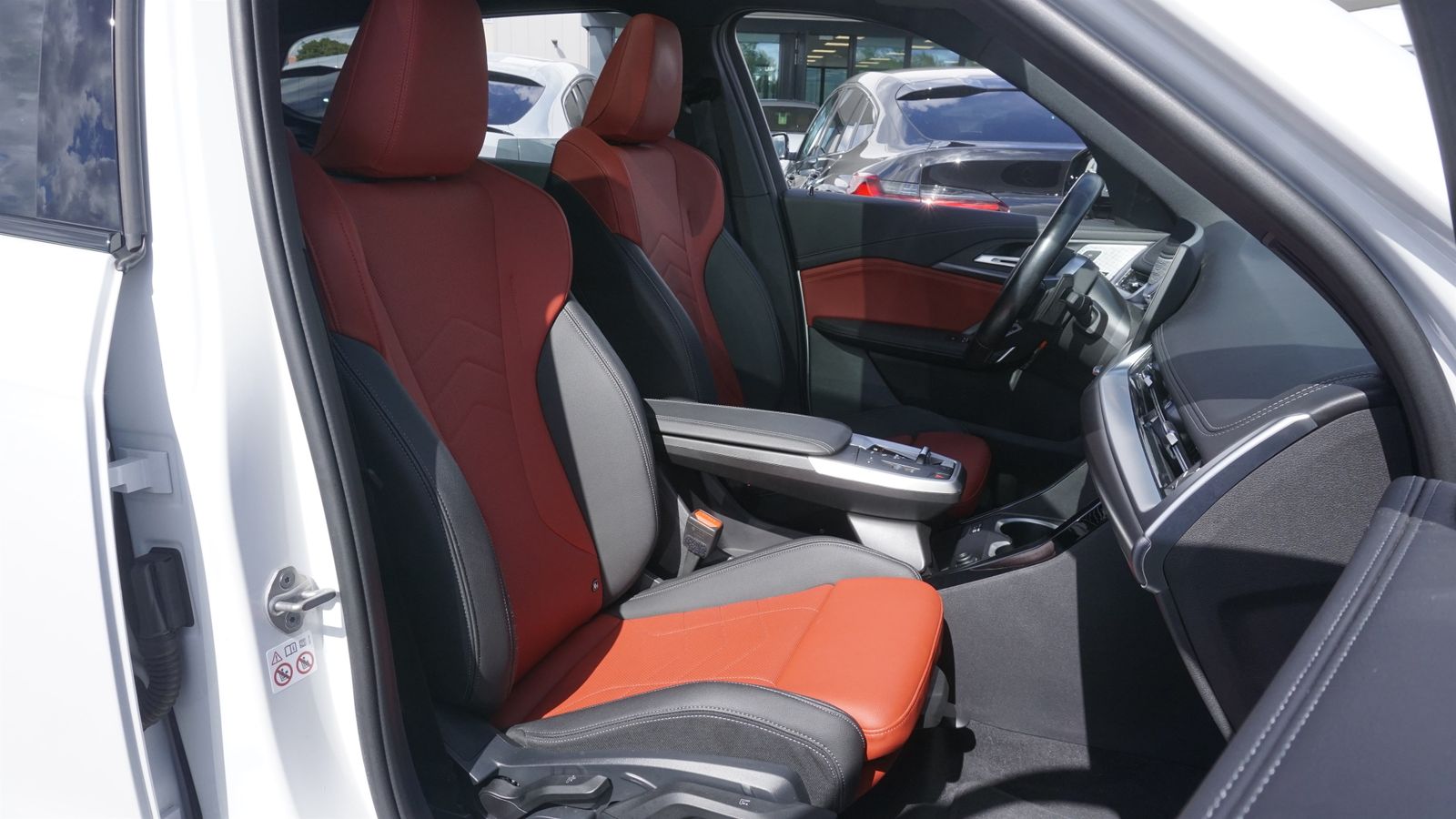 BMW X1 2023 г. Белый, пробег 53342 км