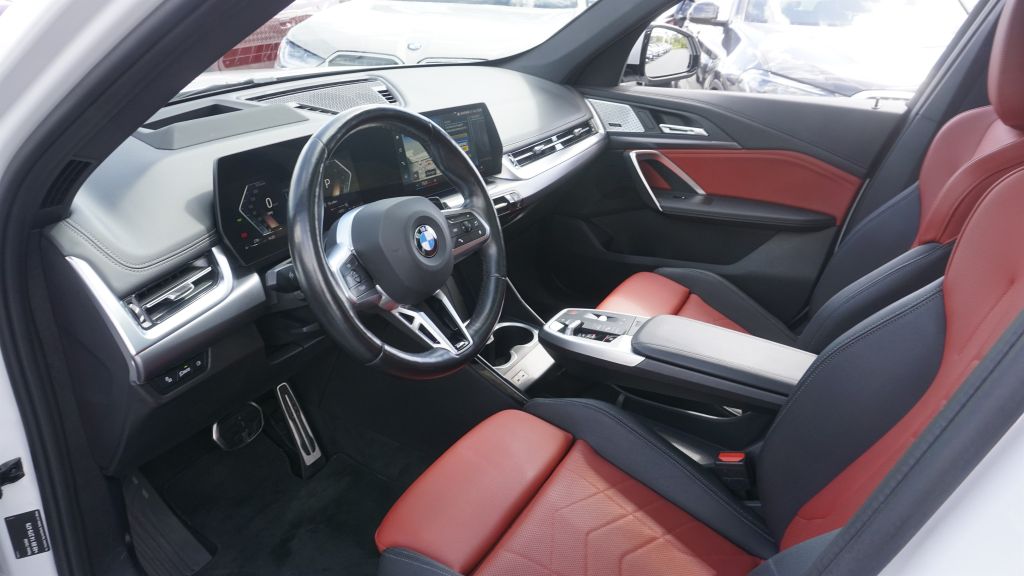 BMW X1 2023 г. Белый, пробег 53342 км