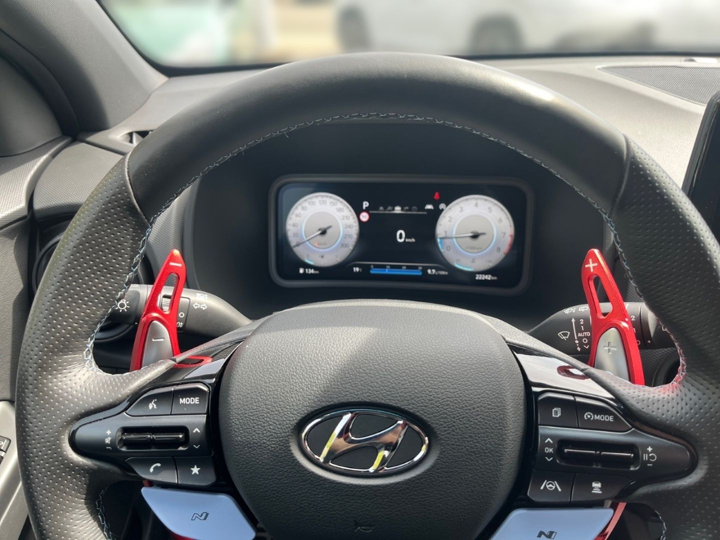 Hyundai Kona 2022 г. Чёрный, пробег 54805 км