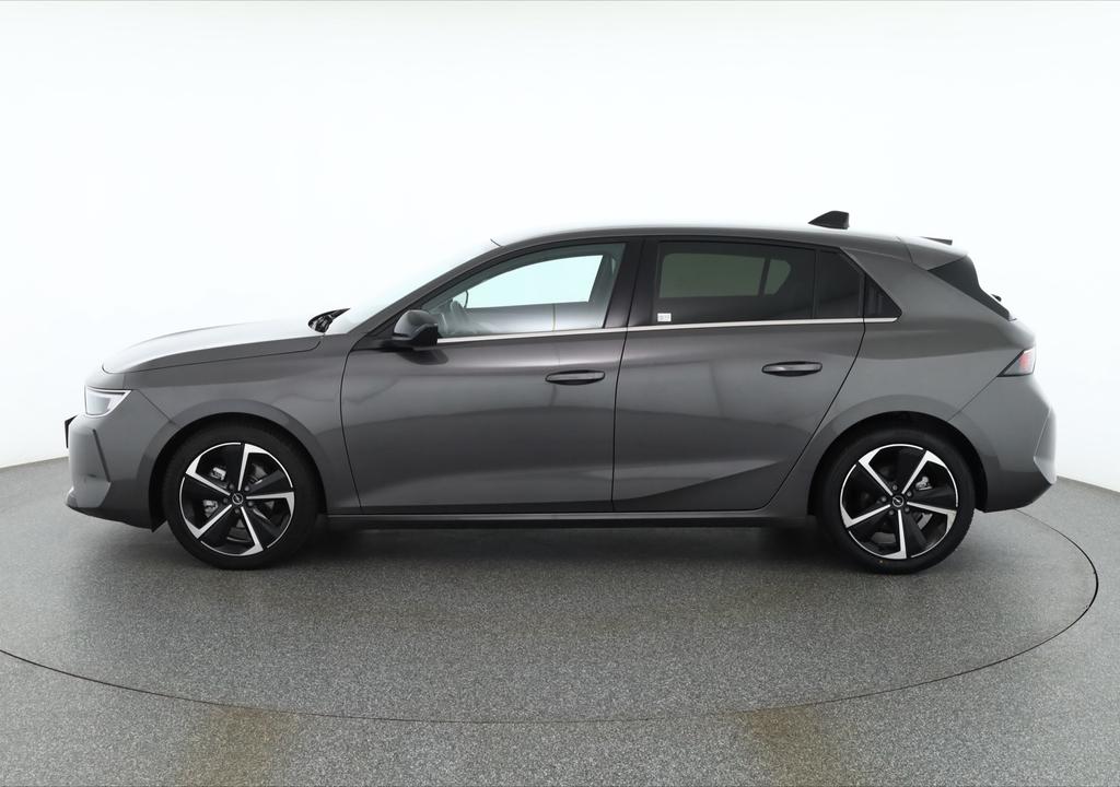 Opel Astra 2023 г. Серый, пробег 34096 км