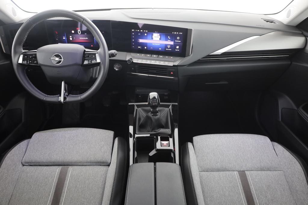 Opel Astra 2023 г. Серый, пробег 34096 км