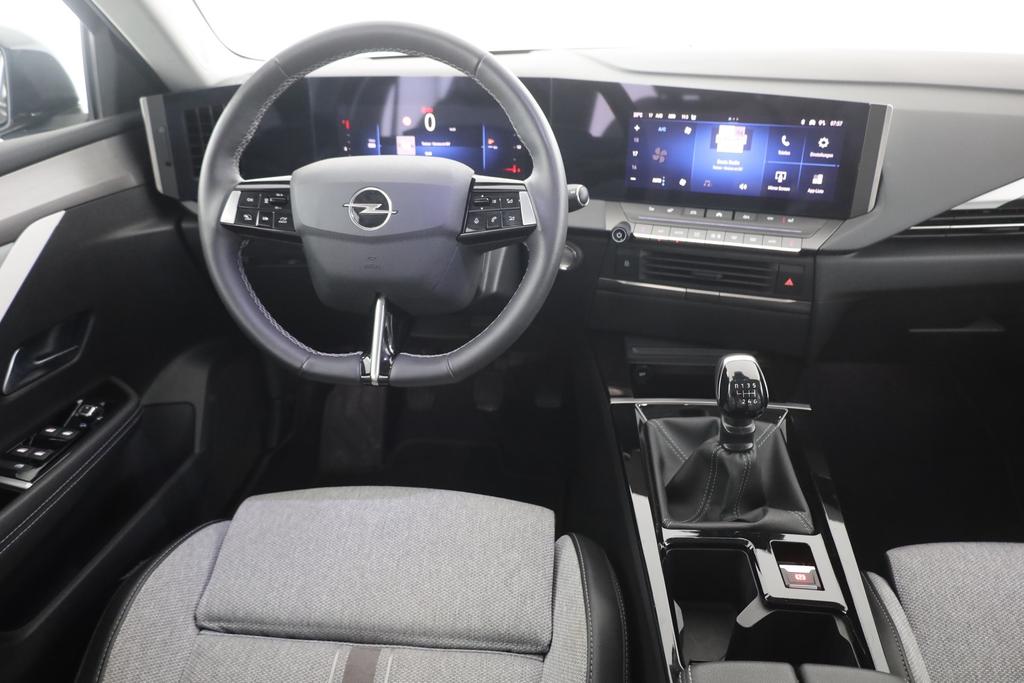 Opel Astra 2023 г. Серый, пробег 34096 км